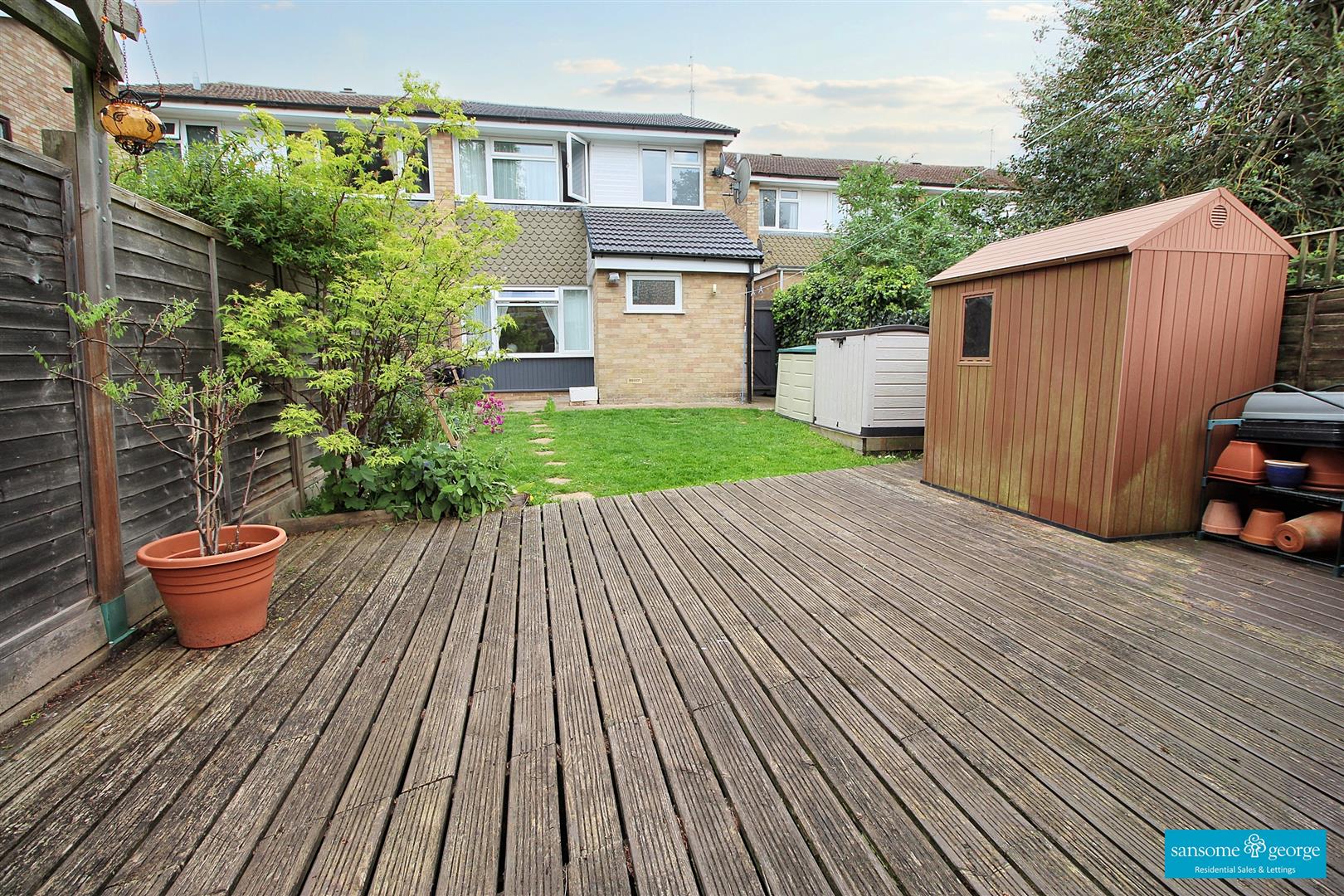 Fircroft Close, Tilehurst, Reading